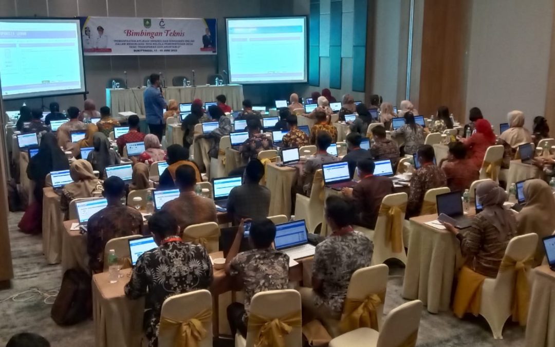Pemerintah Desa Tenggayun mengikuti Bimtek sipades dan siskeudes online di Bukittinggi